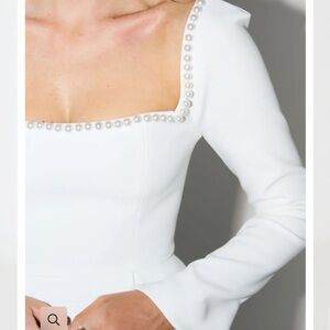 NWT ODD MUSE MINI PEARL DRESS🤍